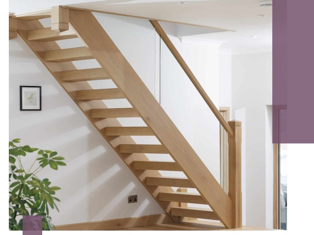 Изготовление деревянных лестниц под ключ в Железногорске для дома