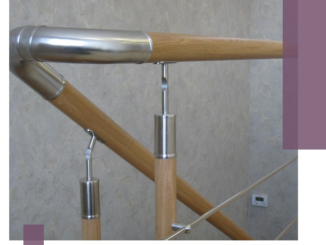 Комбинированные перила на заказ в Железногорске — монтаж и производство