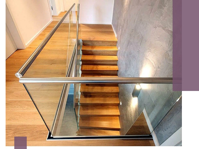 Перила для лестницы в доме — изготовление и монтаж в Железногорске