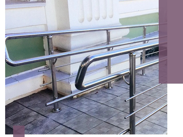 Ограждения пандусов из металла и нержавейки в Железногорске