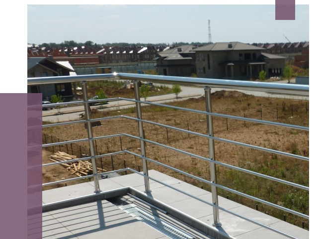 Парапеты из нержавеющей стали в Железногорске от 8063 руб. за м² | ПРОЛЁТ-Жлр