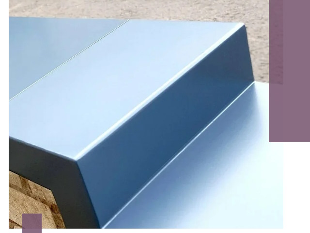 Крышки на парапет в Железногорске: изготовление и монтаж под ключ